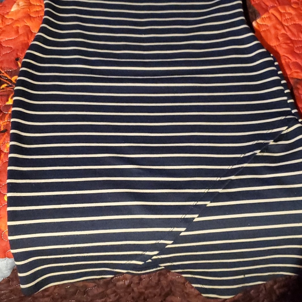 ๐ Striped bodycon ๐ - Picture 3 of 7